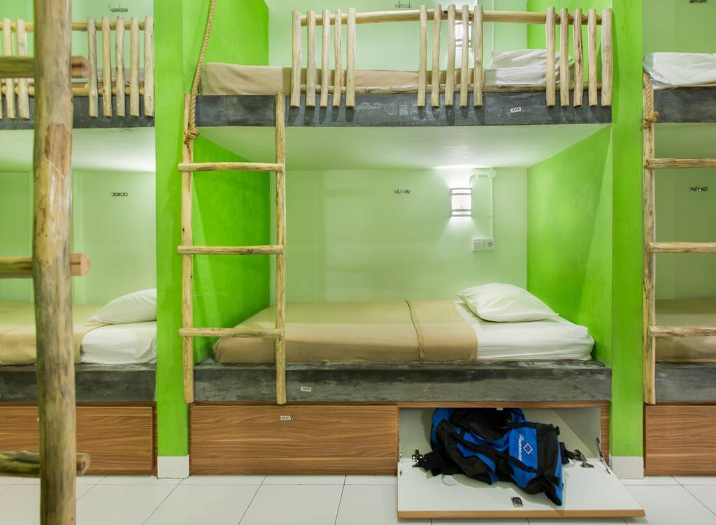 The Eco-Living Hostel Denpasar  Ngoại thất bức ảnh