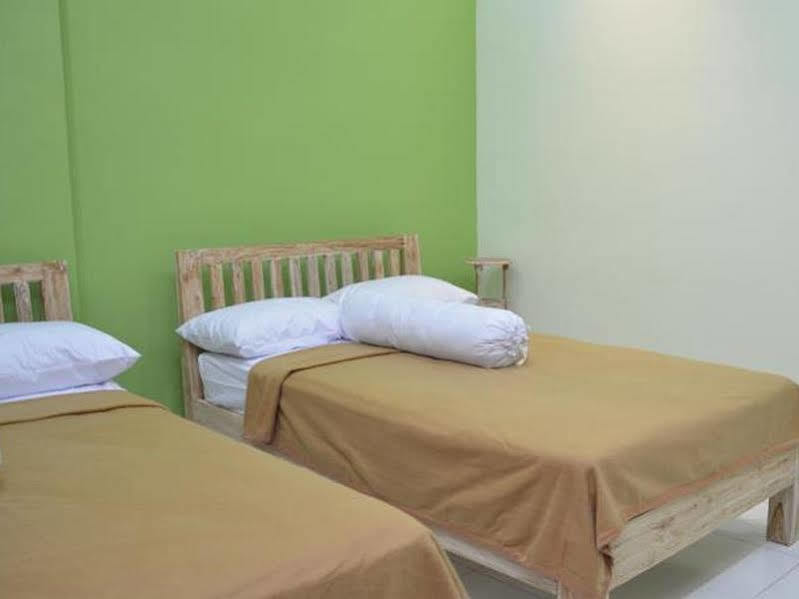The Eco-Living Hostel Denpasar  Ngoại thất bức ảnh